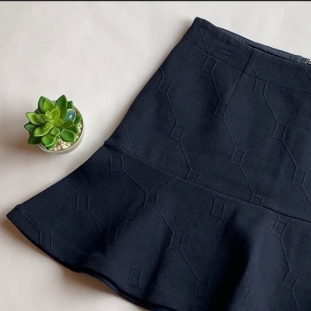 NWOT Tommy Hilfiger • Flared Skirt